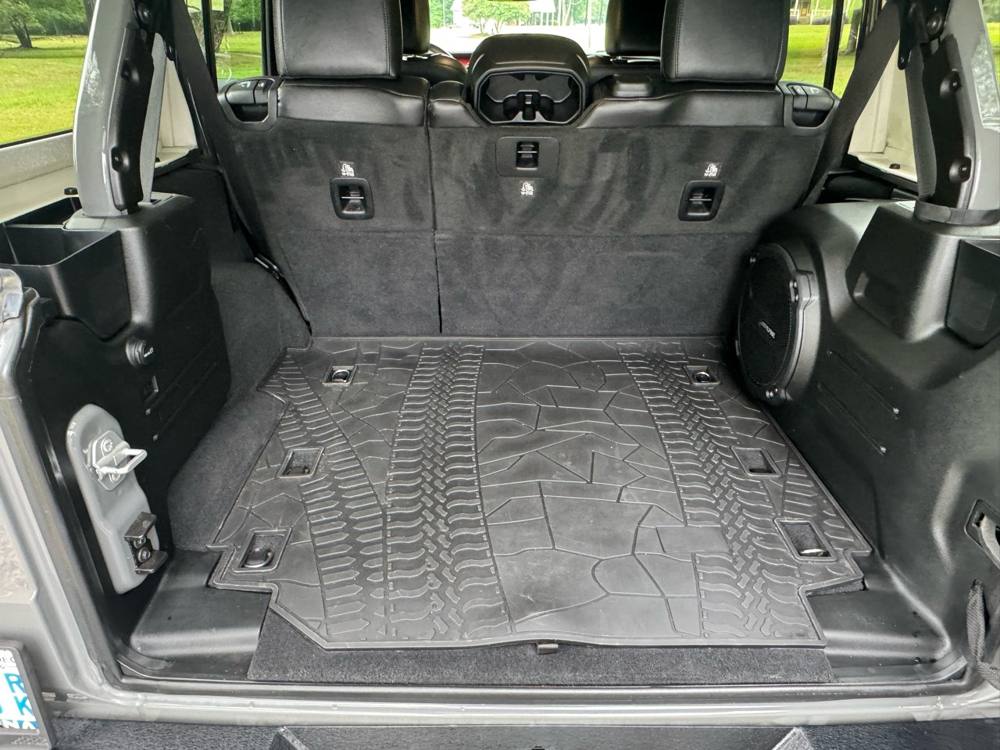 2019 Jeep Wrangler Unlimited — photo 24 of 47