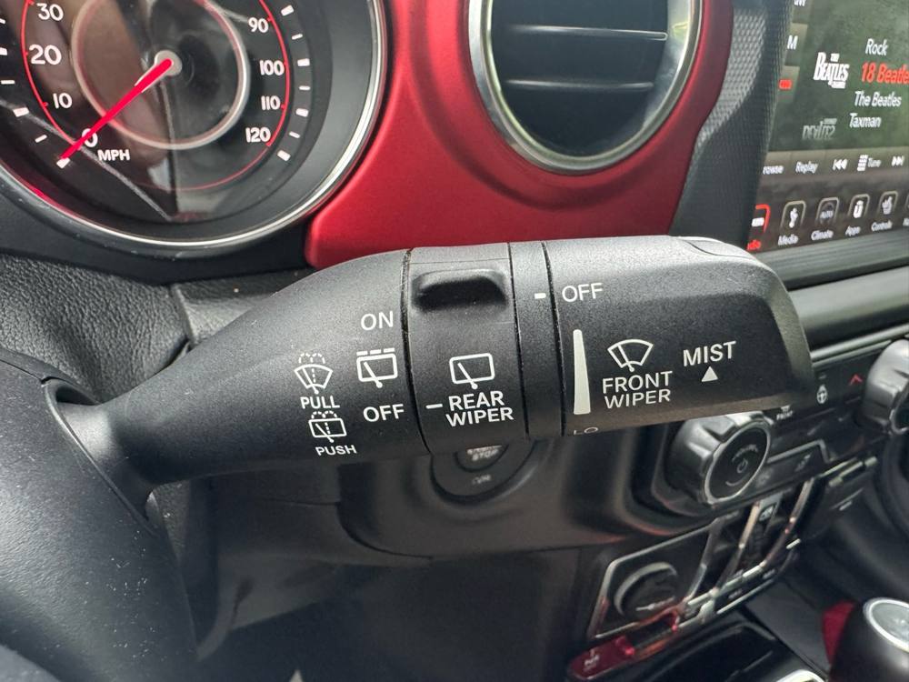 2019 Jeep Wrangler Unlimited — photo 28 of 47