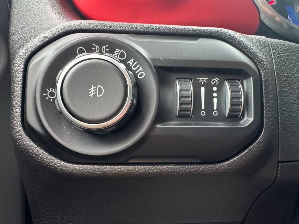2019 Jeep Wrangler Unlimited — photo 32 of 47