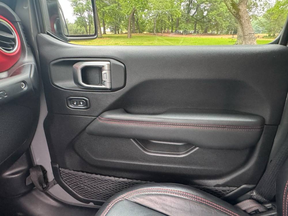 2019 Jeep Wrangler Unlimited — photo 34 of 47