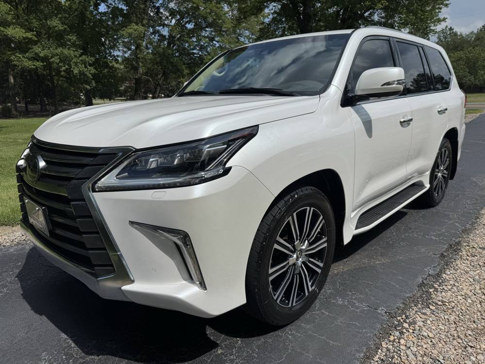 2021 Lexus LX — photo 2 of 42