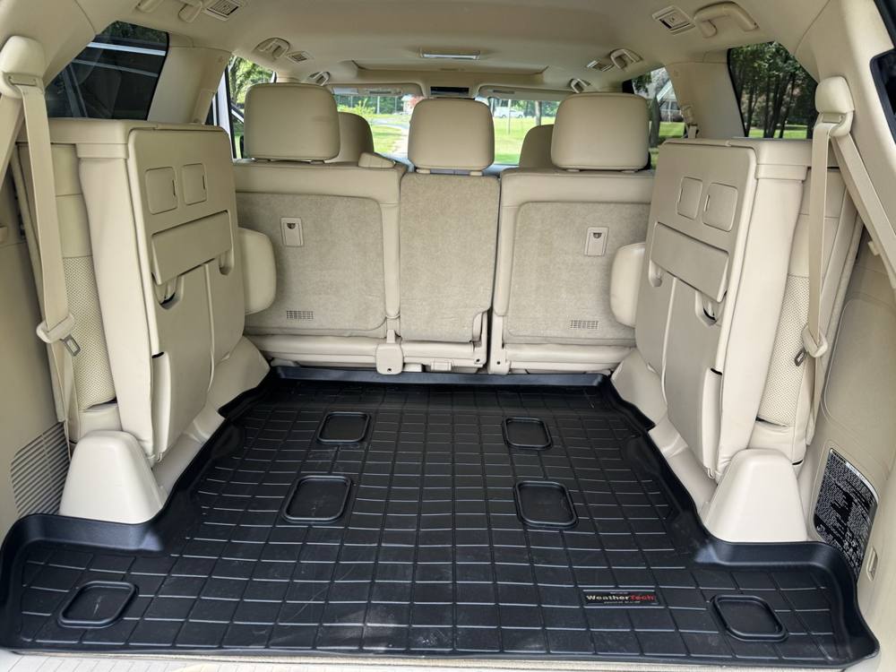 2021 Lexus LX — photo 26 of 42