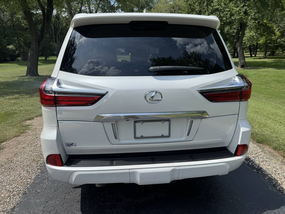 2021 Lexus LX — photo 5 of 42