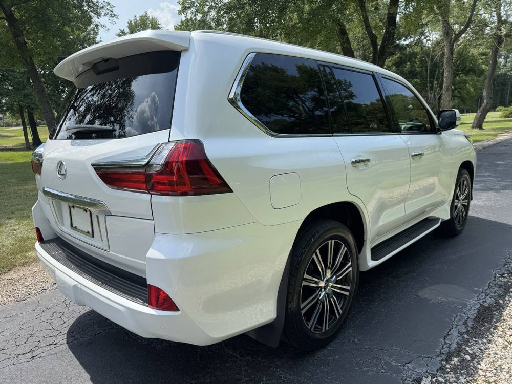 2021 Lexus LX — photo 6 of 42