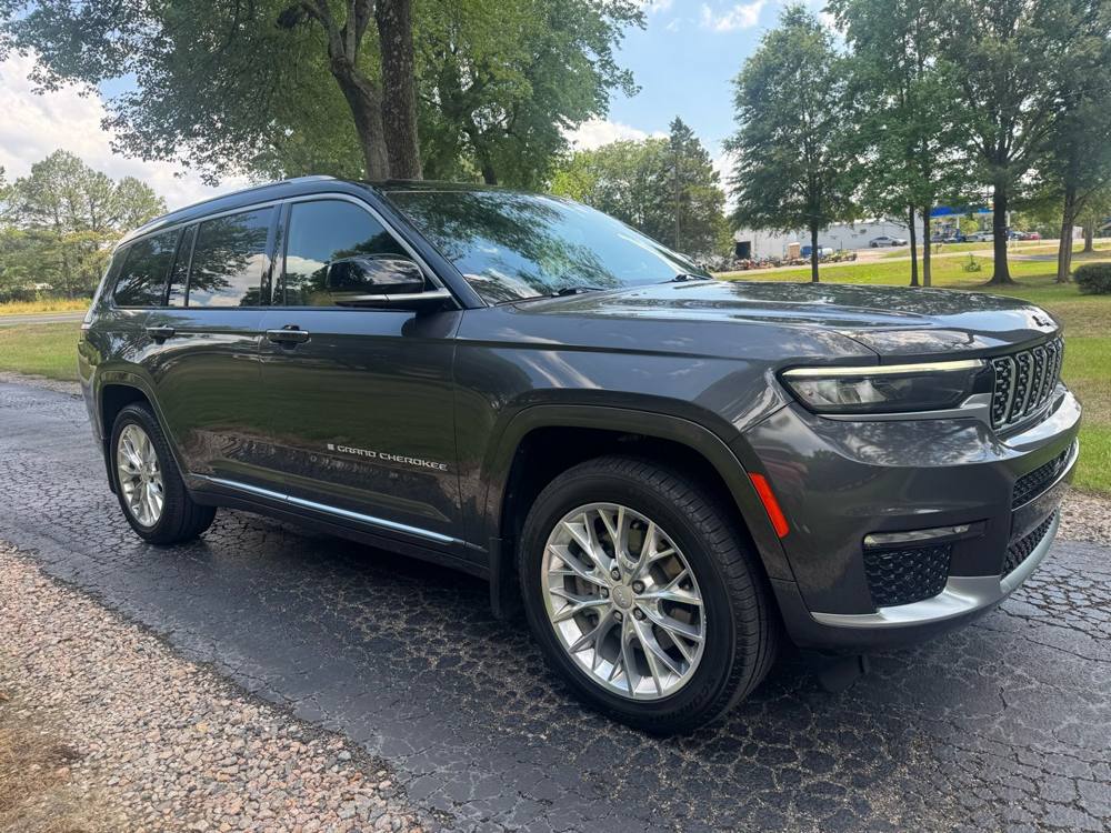 2021 Jeep Grand Cherokee L — photo 10 of 44