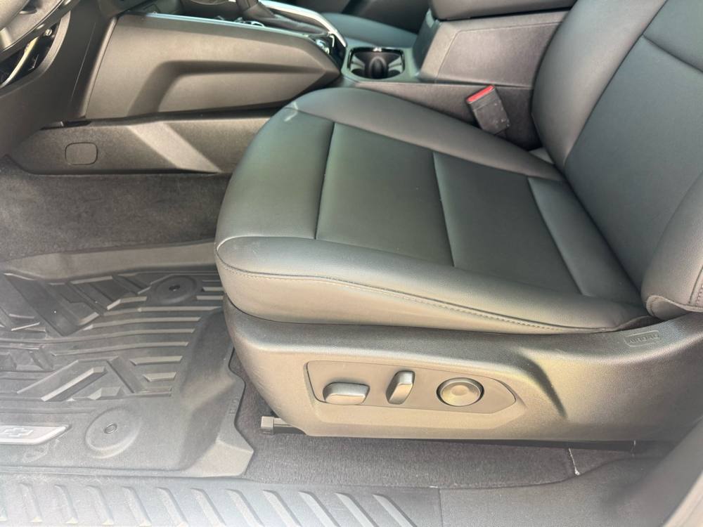 2025 Chevrolet Colorado — photo 19 of 42