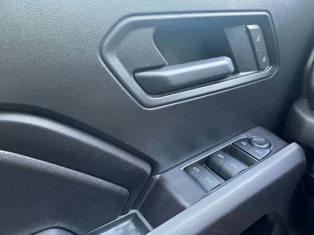 2025 Chevrolet Colorado — photo 28 of 42
