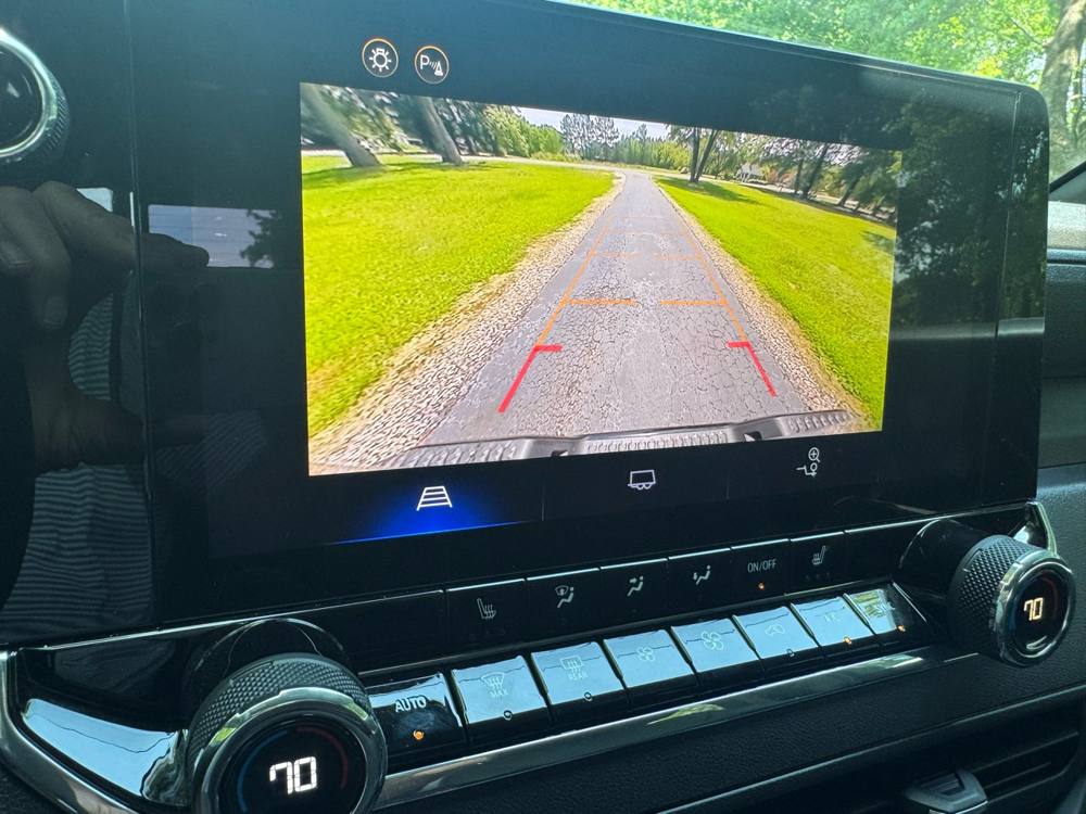 2025 Chevrolet Colorado — photo 31 of 42