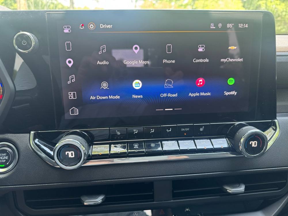 2025 Chevrolet Colorado — photo 33 of 42