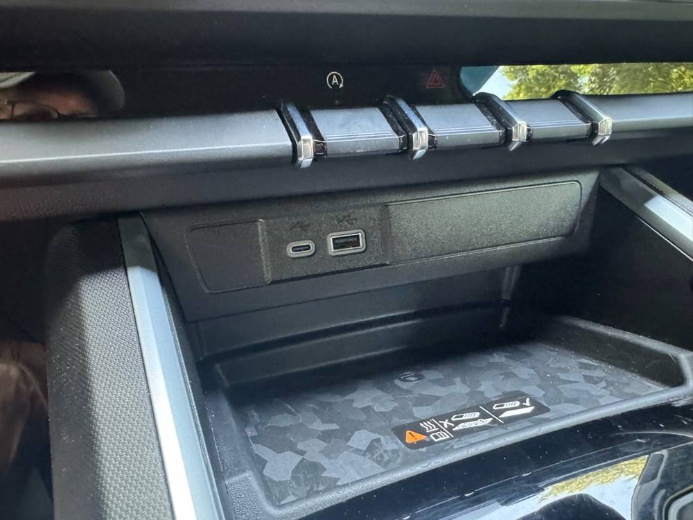2025 Chevrolet Colorado — photo 34 of 42
