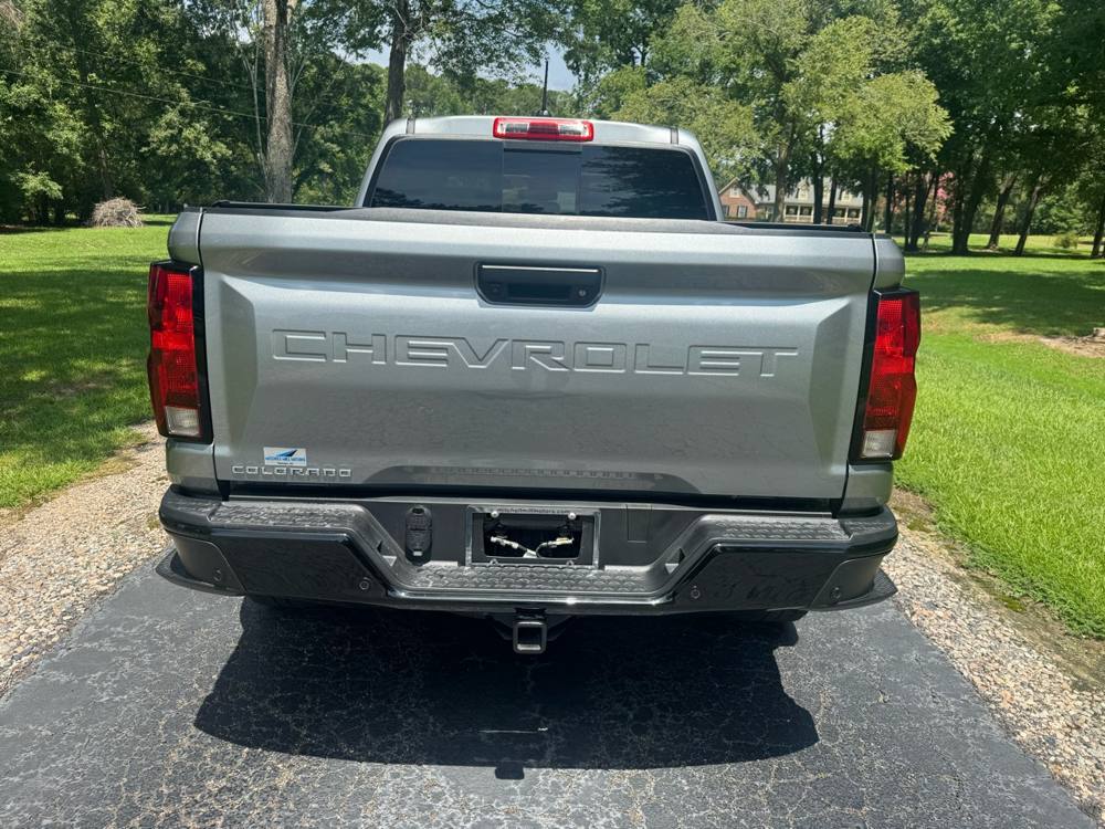 2025 Chevrolet Colorado — photo 6 of 42