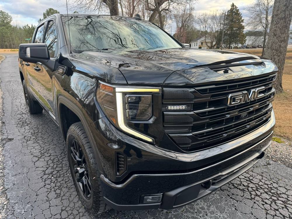 2022 GMC Sierra 1500 — photo 10 of 40