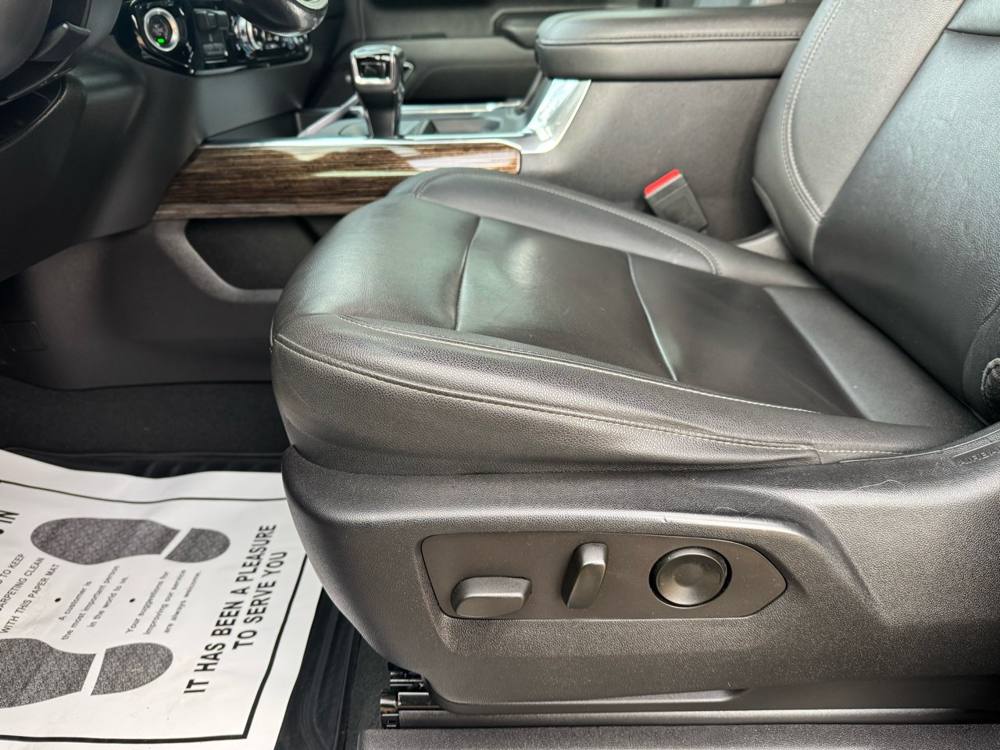 2022 GMC Sierra 1500 — photo 18 of 40