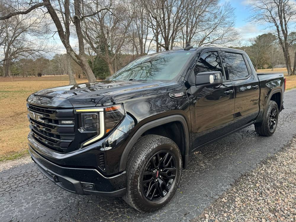 2022 GMC Sierra 1500 — photo 2 of 40