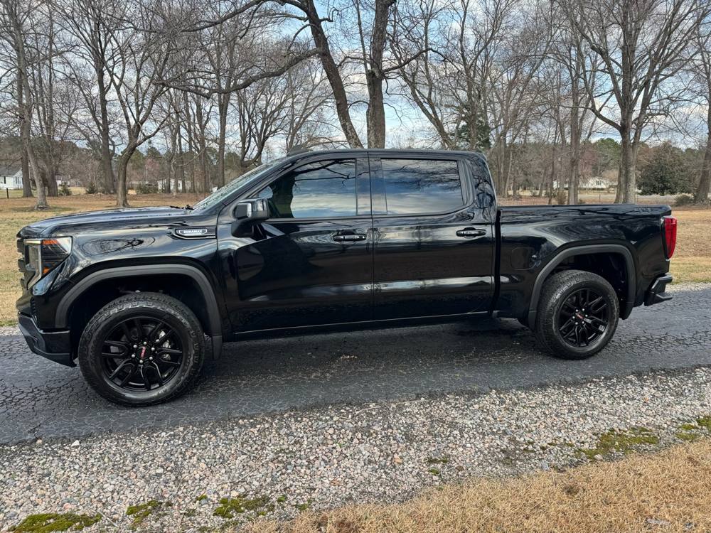 2022 GMC Sierra 1500 — photo 3 of 40
