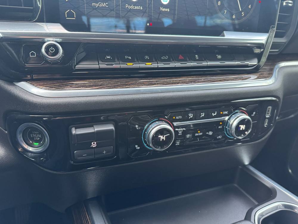 2022 GMC Sierra 1500 — photo 35 of 40