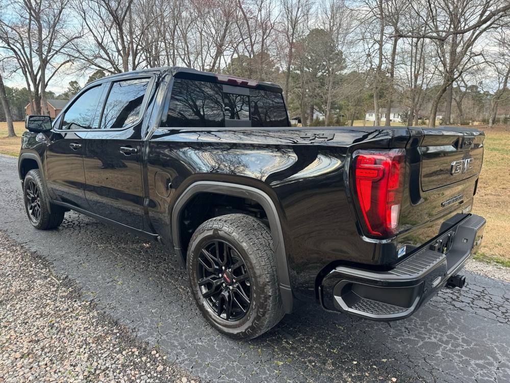 2022 GMC Sierra 1500 — photo 4 of 40