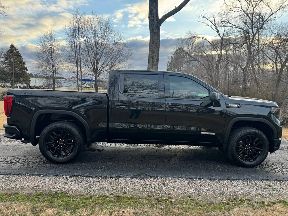 2022 GMC Sierra 1500 — photo 8 of 40
