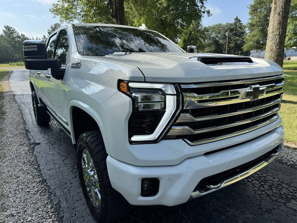 2024 Chevrolet Silverado 2500HD — photo 11 of 45