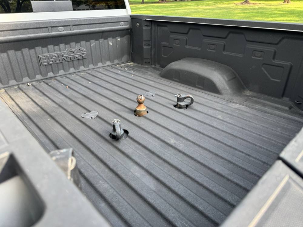 2024 Chevrolet Silverado 2500HD — photo 17 of 45