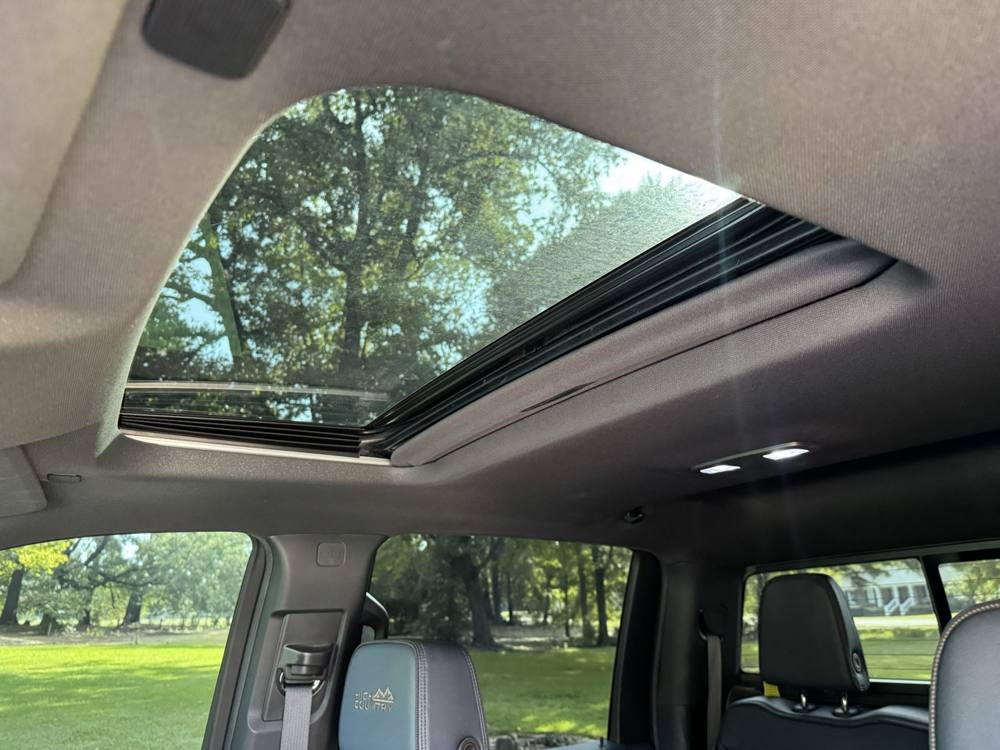 2024 Chevrolet Silverado 2500HD — photo 21 of 45