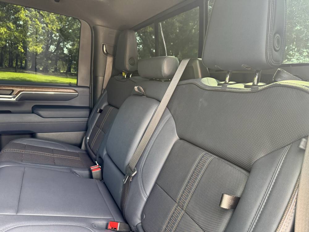2024 Chevrolet Silverado 2500HD — photo 22 of 45