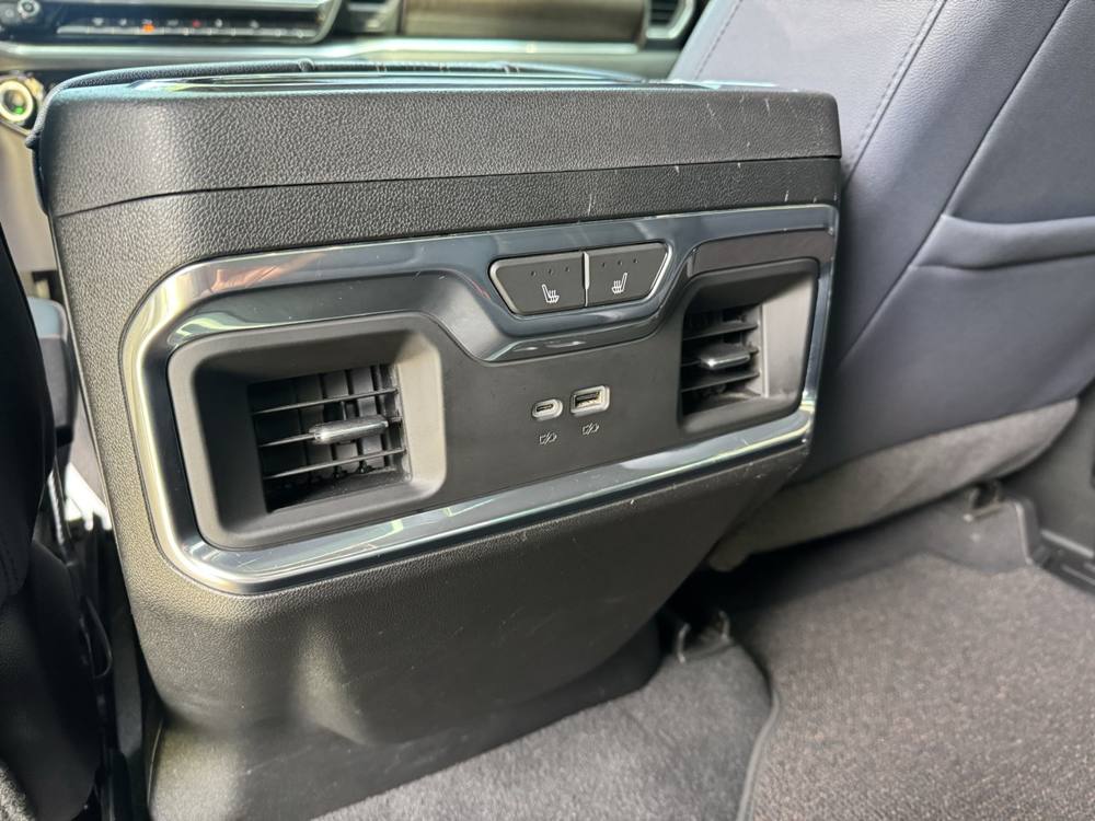 2024 Chevrolet Silverado 2500HD — photo 24 of 45