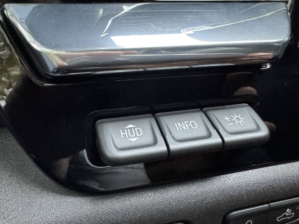 2024 Chevrolet Silverado 2500HD — photo 32 of 45