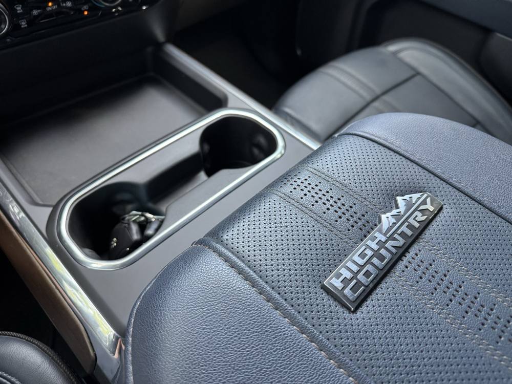 2024 Chevrolet Silverado 2500HD — photo 40 of 45