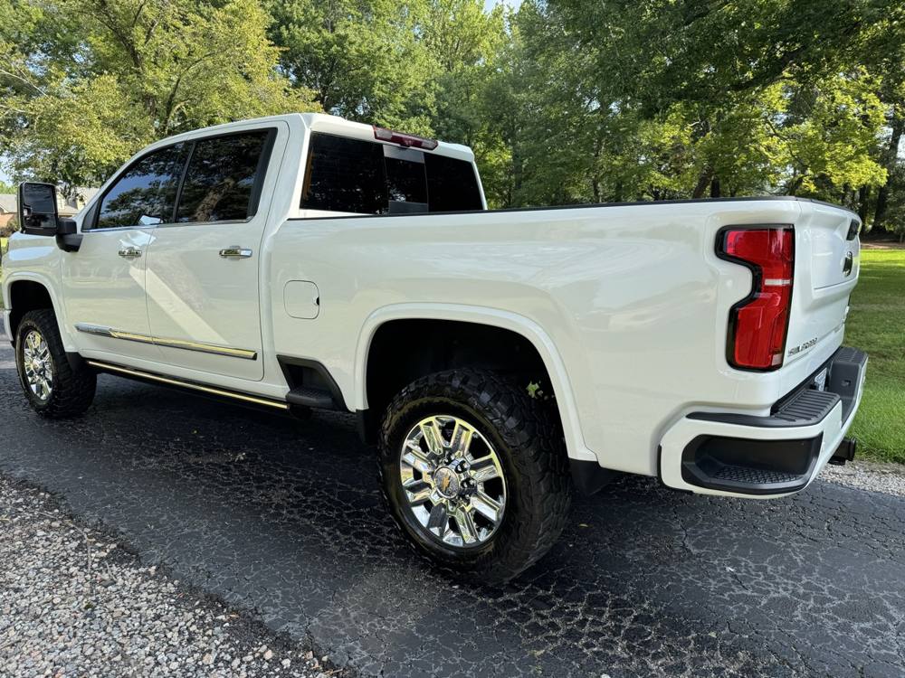 2024 Chevrolet Silverado 2500HD — photo 5 of 45