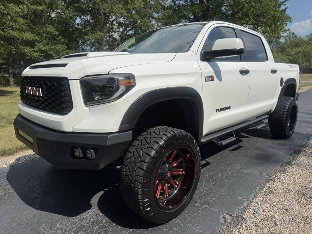 2019 Toyota Tundra 4WD — photo 2 of 46