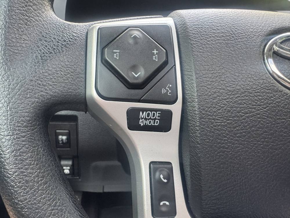 2019 Toyota Tundra 4WD — photo 23 of 46