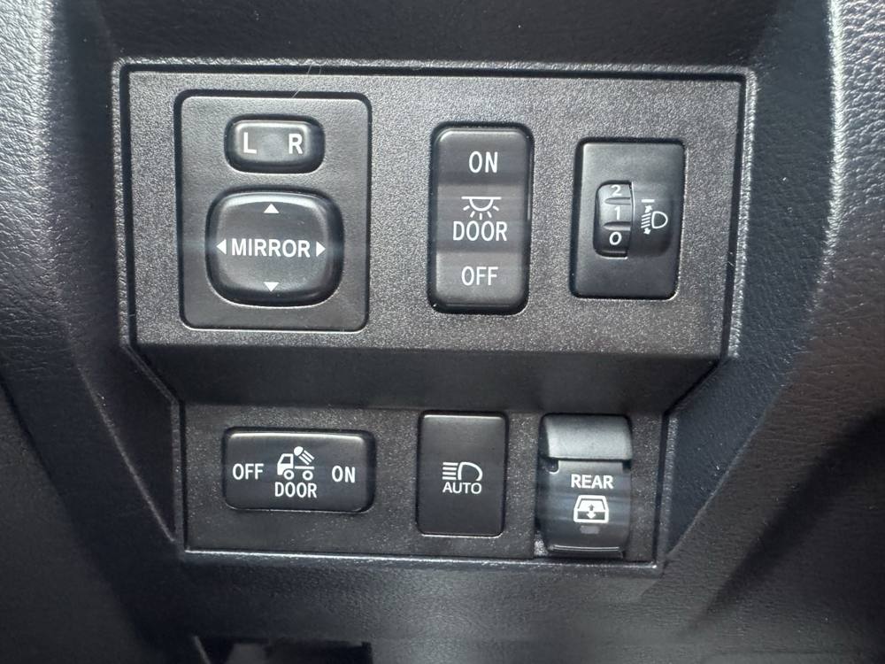 2019 Toyota Tundra 4WD — photo 29 of 46