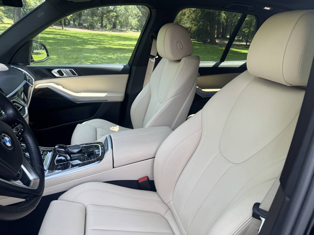 2019 BMW X5 — photo 13 of 41