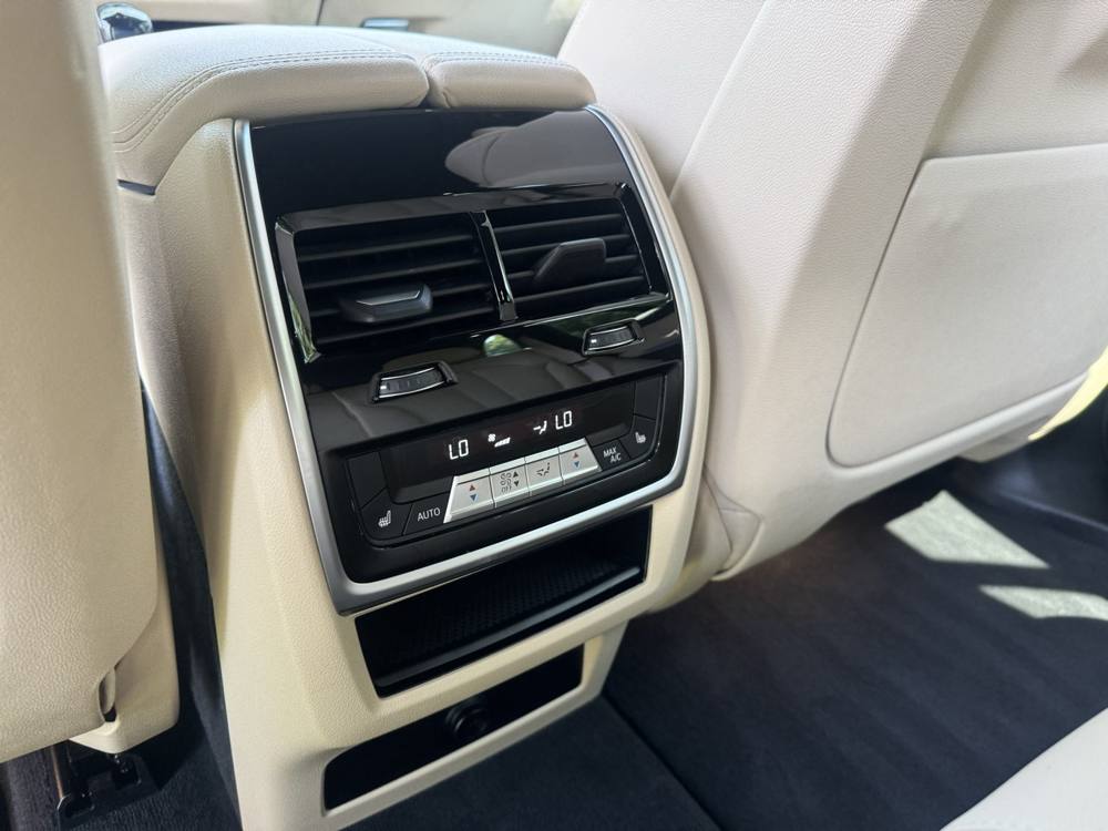 2019 BMW X5 — photo 17 of 41