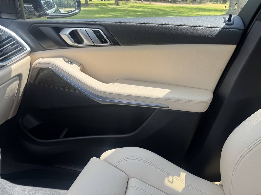 2019 BMW X5 — photo 29 of 41