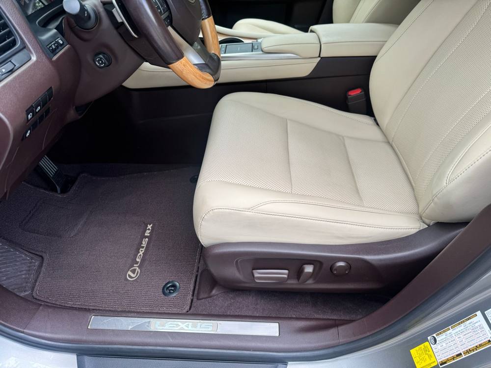 2020 Lexus RX — photo 14 of 45
