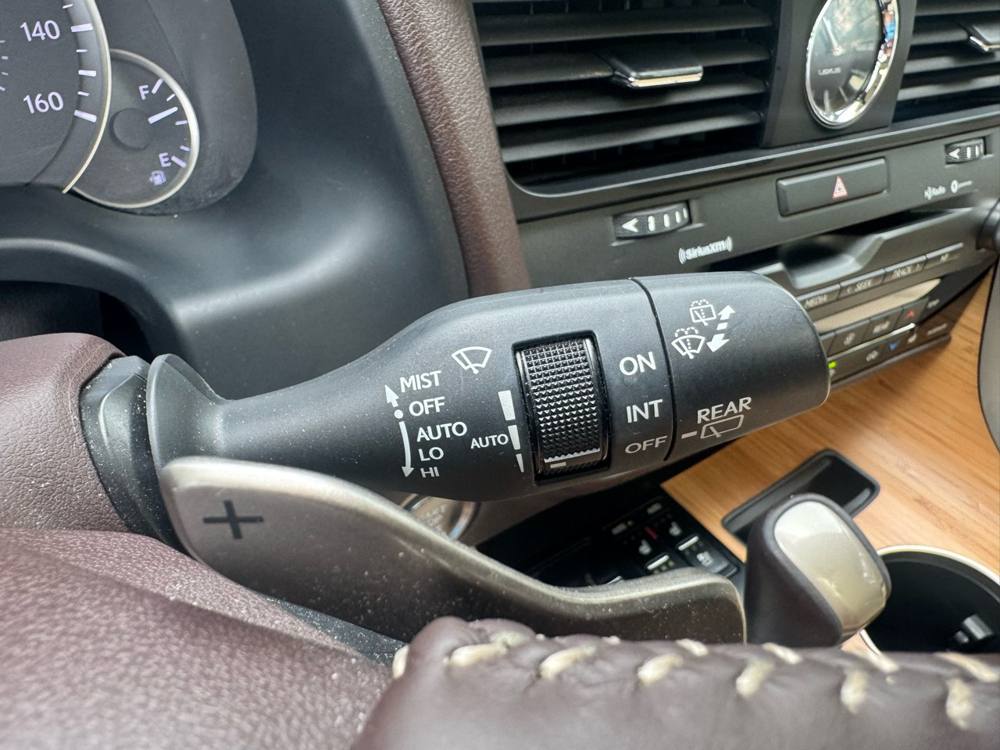 2020 Lexus RX — photo 28 of 45