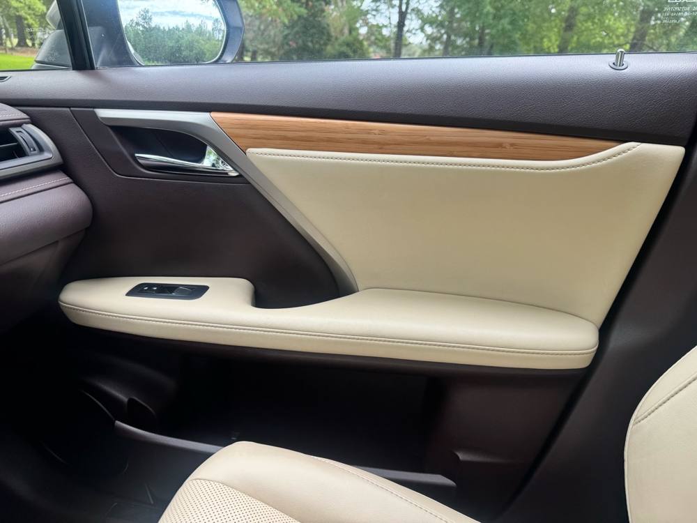 2020 Lexus RX — photo 33 of 45