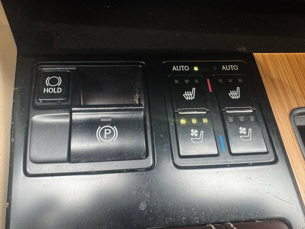 2020 Lexus RX — photo 39 of 45
