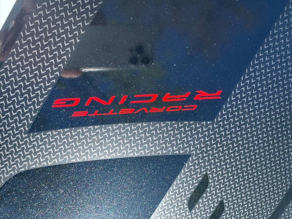 2024 Chevrolet Corvette — photo 19 of 41