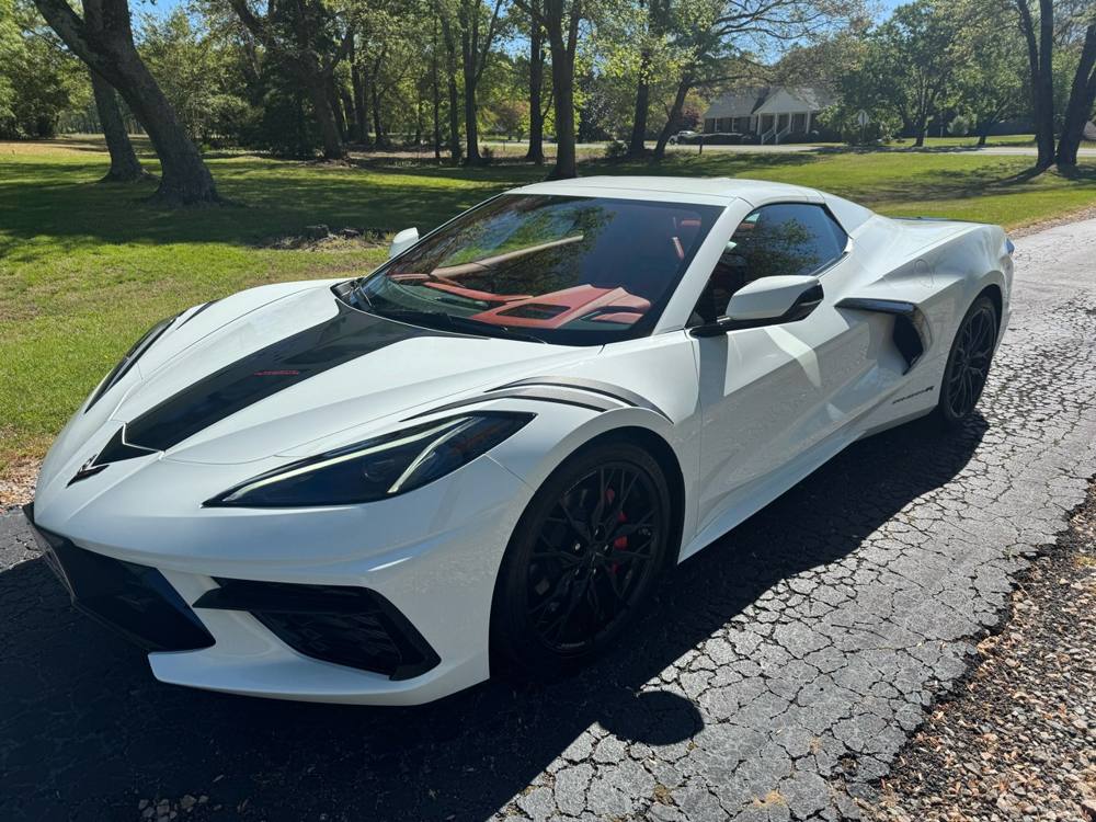 2024 Chevrolet Corvette — photo 2 of 41