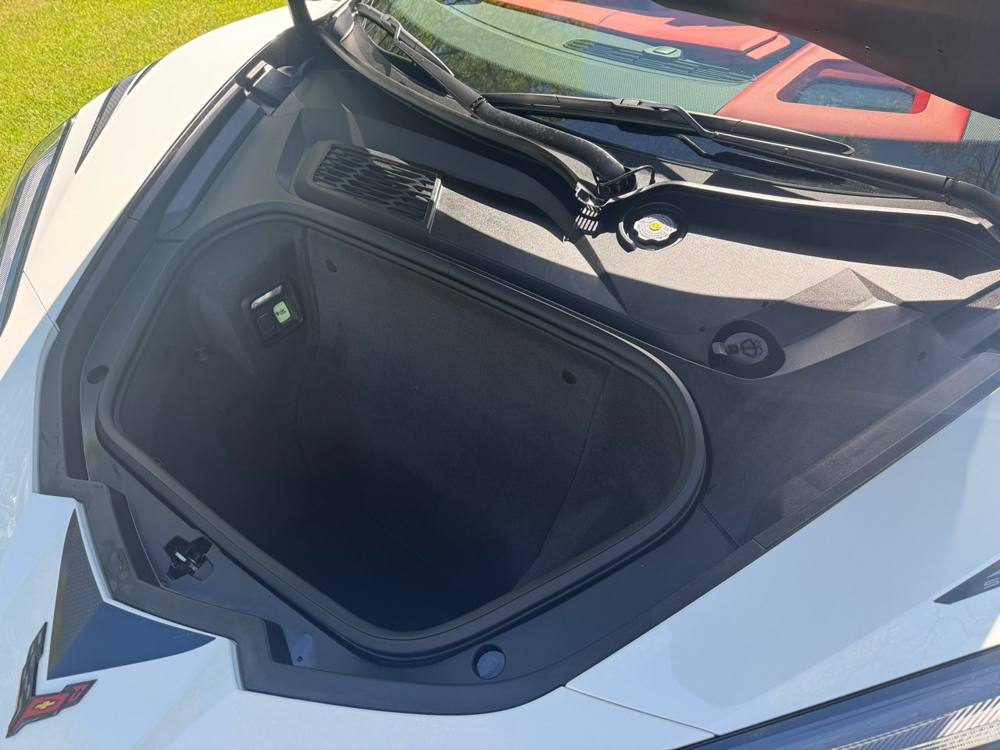 2024 Chevrolet Corvette — photo 20 of 41