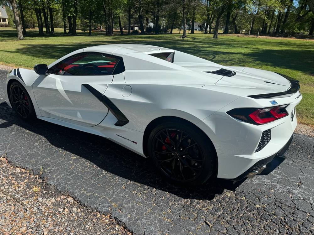 2024 Chevrolet Corvette — photo 5 of 41