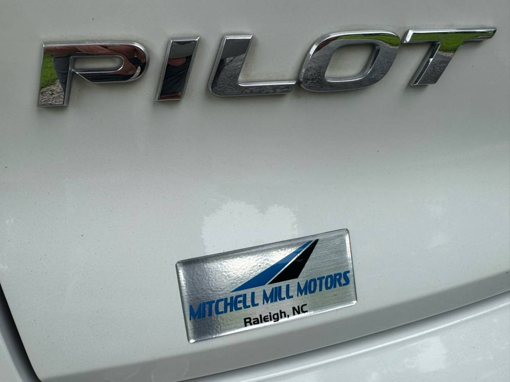 2020 Honda Pilot — photo 12 of 40