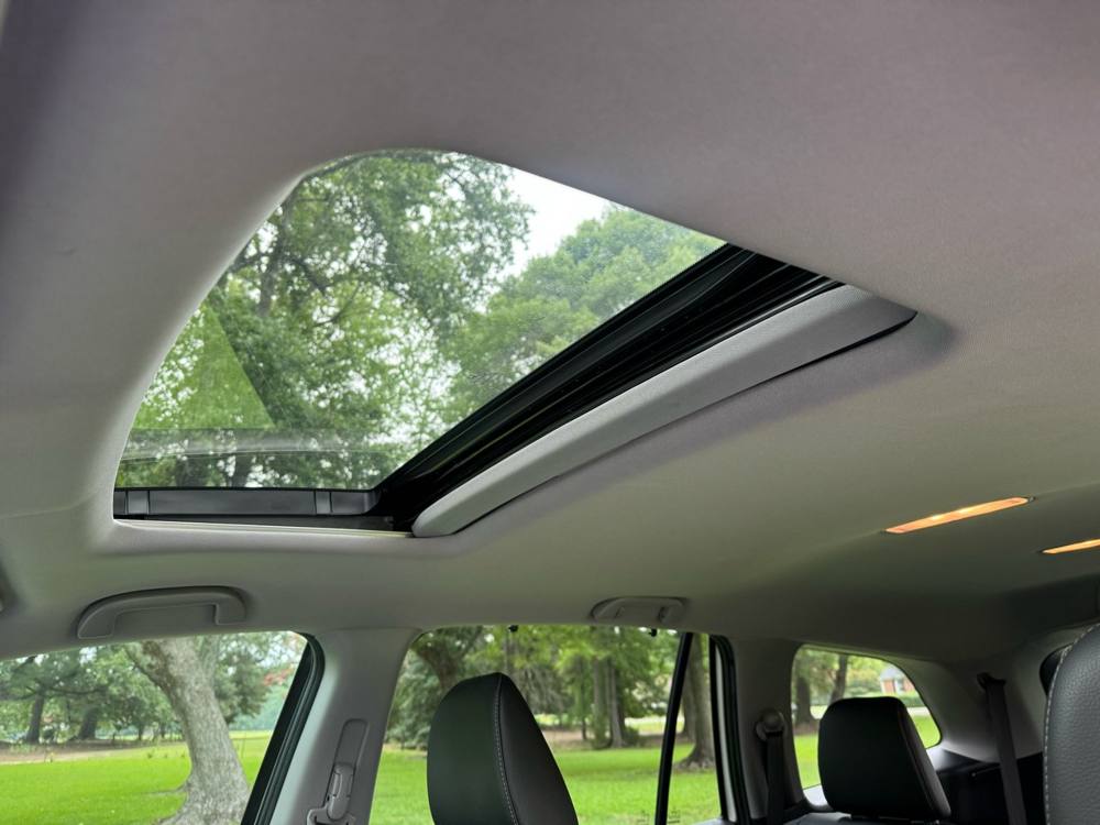 2020 Honda Pilot — photo 21 of 40