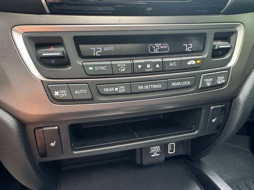 2020 Honda Pilot — photo 35 of 40