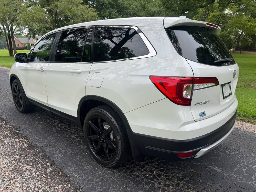 2020 Honda Pilot — photo 4 of 40