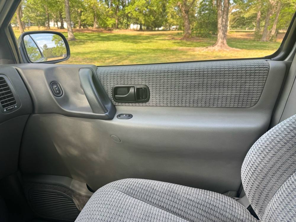 1995 Mercury Villager Wagon — photo 24 of 33