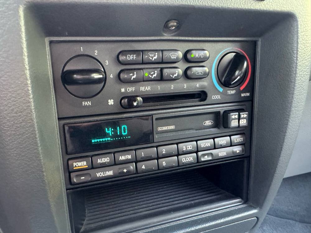 1995 Mercury Villager Wagon — photo 25 of 33